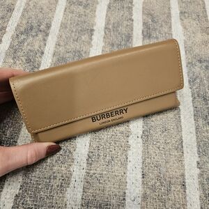 NEW Burberry Tan Sunglasses Case - EMPTY